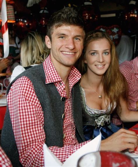 thomas müller wife